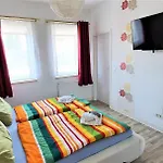 Fewo Traum mit Swimmingpool und Whirlpool Apartment *
