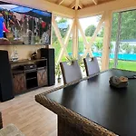 Fewo Traum mit Swimmingpool und Whirlpool