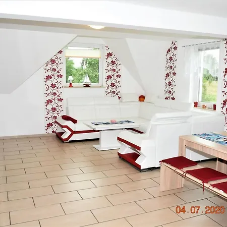 شقة Fewo Traum, 4-Sterne Fewo'S Mit Pool Und Whirlpool, Grillecke Mit Neuem Pavillon Im Garten, Am Achterwasser Mit Badestrand, Wenige Autominuten Bis Zur Ostsee, Ueberweisung Oder Bar Akzeptiert *