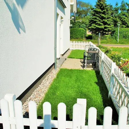 Apartmán Traum, 4-sterne Fewo's Mit Pool Und Whirlpool, Partyraum Im Garten Zum Bsp Fuer Fussball-wm, 500m Bis Zum Achterwasser Mit Badestrand, 6 Autominuten Bis Zum Ostseestrand *