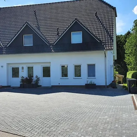 Traum, 4-sterne Fewo's Mit Pool Und Whirlpool, Partyraum Im Garten Zum Bsp Fuer Fussball-wm, 500m Bis Zum Achterwasser Mit Badestrand, 6 Autominuten Bis Zum Ostseestrand Apartmán