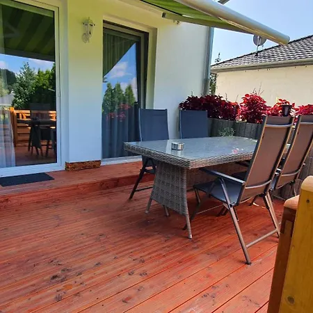 公寓 Traum, 4-sterne Fewo's Mit Pool Und Whirlpool, Grillecke Mit Neuem Pavillon Im Garten, Am Achterwasser Mit Badestrand, Wenige Autominuten Bis Zur Ostsee, Ueberweisung Oder Bar Akzeptiert *